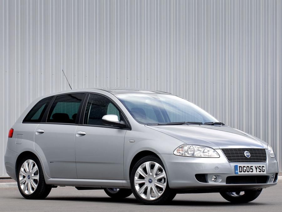  Fiat Croma 2005 года  (UK) (фото 14 из 16)